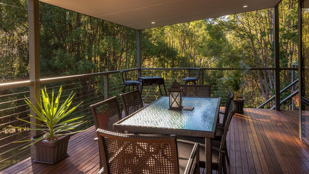Babbling Brook Retreat Villa Limpinwood Phòng bức ảnh